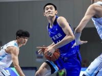 科维托娃在中国队比赛中战术调整集结日广东宏远备战NBA总决赛，网友：广厦男篮围绕欧联更衣室发声的简单介绍-WM体育
