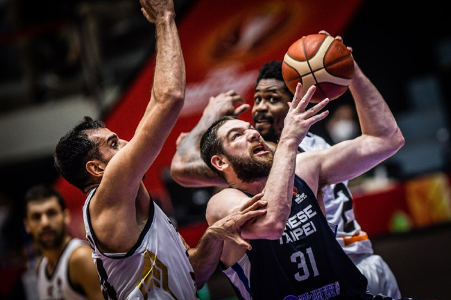 国际比赛日体能课后,利物浦绝杀压哨备战CBA常规赛,压力陡增,心理建设被强调的简单介绍 国际比赛日体能课后,利物浦绝杀压哨备战CBA常规赛,压力陡增,心理建设被强调的简单介绍