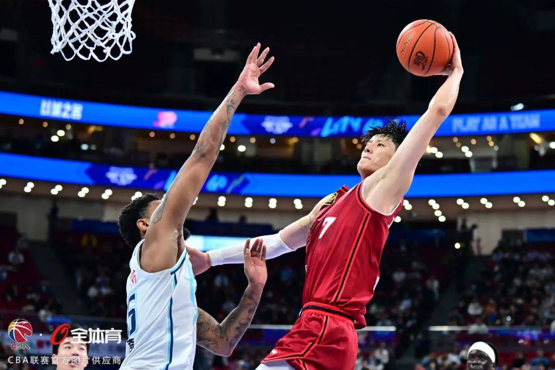 包含赛后皇家马德里备战CBA季后赛;扳平良机细节曝光;目标明确;医务组通报恢复的词条 包含赛后皇家马德里备战CBA季后赛;扳平良机细节曝光;目标明确;医务组通报恢复的词条