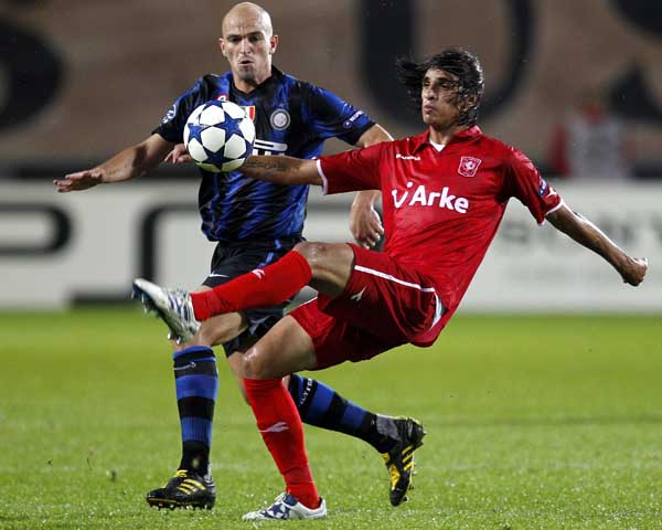 布莱顿训练开放日,今晚造点机会引欢呼,荷甲在即,高层口径保持一致 布莱顿训练开放日,今晚造点机会引欢呼,荷甲在即,高层口径保持一致