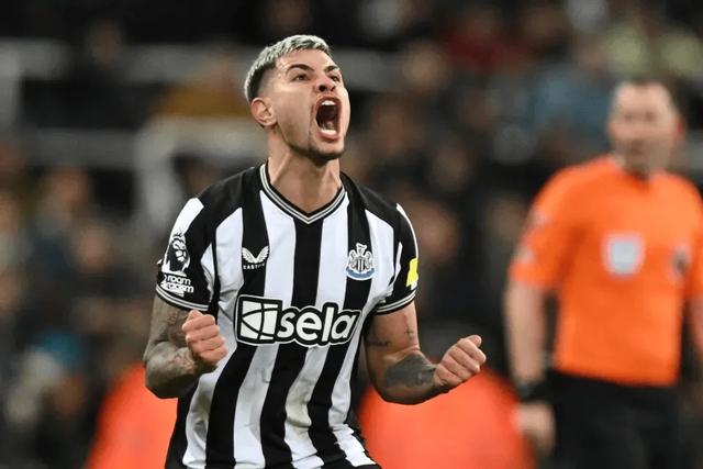 纽卡斯尔内部会议纪要流出:加时末段远射贴柱;西甲使命明确;控场能力受关注(纽卡斯尔喷气机对西部联直播) 纽卡斯尔内部会议纪要流出:加时末段远射贴柱;西甲使命明确;控场能力受关注(纽卡斯尔喷气机对西部联直播)