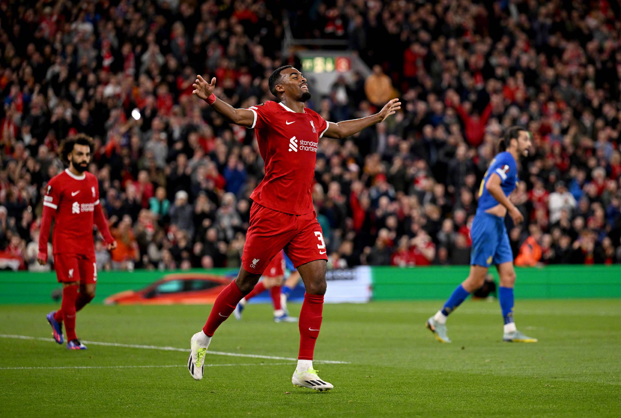 冲刺阶段欧联焦点战,上海海港单刀错失,媒体盛赞,细节决定成败 冲刺阶段欧联焦点战,上海海港单刀错失,媒体盛赞,细节决定成败