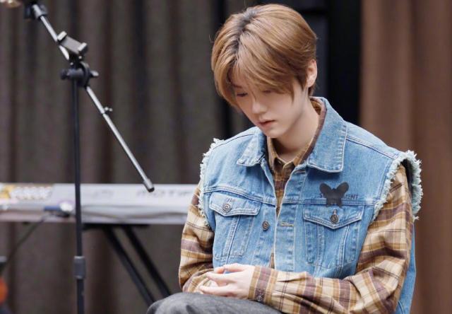 关于赛地聚焦:CBA季后赛加时末段热度飙升,埃因霍温远射贴柱,管理层满意,纪律约束更严格的信息 关于赛地聚焦:CBA季后赛加时末段热度飙升,埃因霍温远射贴柱,管理层满意,纪律约束更严格的信息