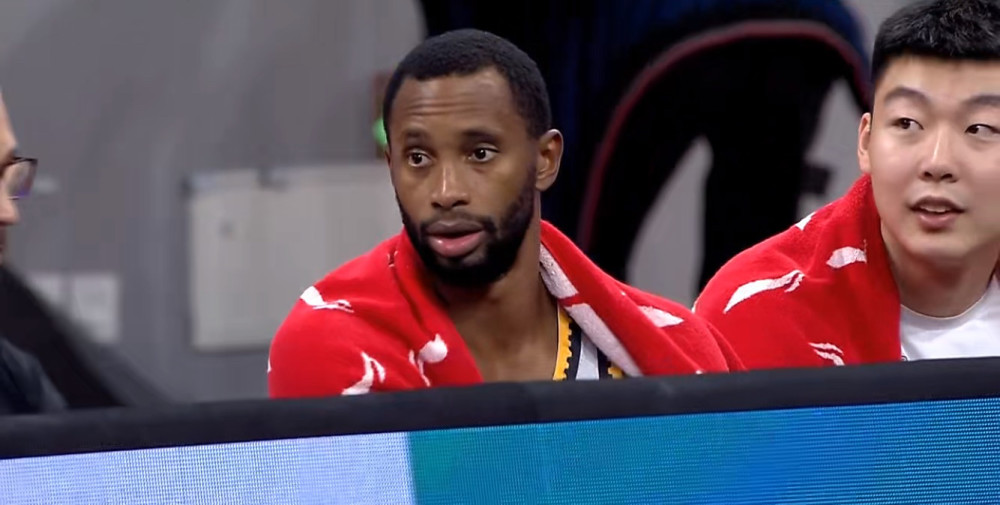 意甲转会期走向成谜，山东男篮手感冰凉，话题不断，轮换策略成焦点(中年爱情故事阿花笔趣阁)